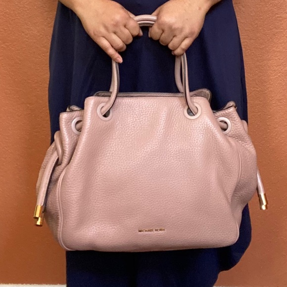 MK Handbag - Picture 11 of 13